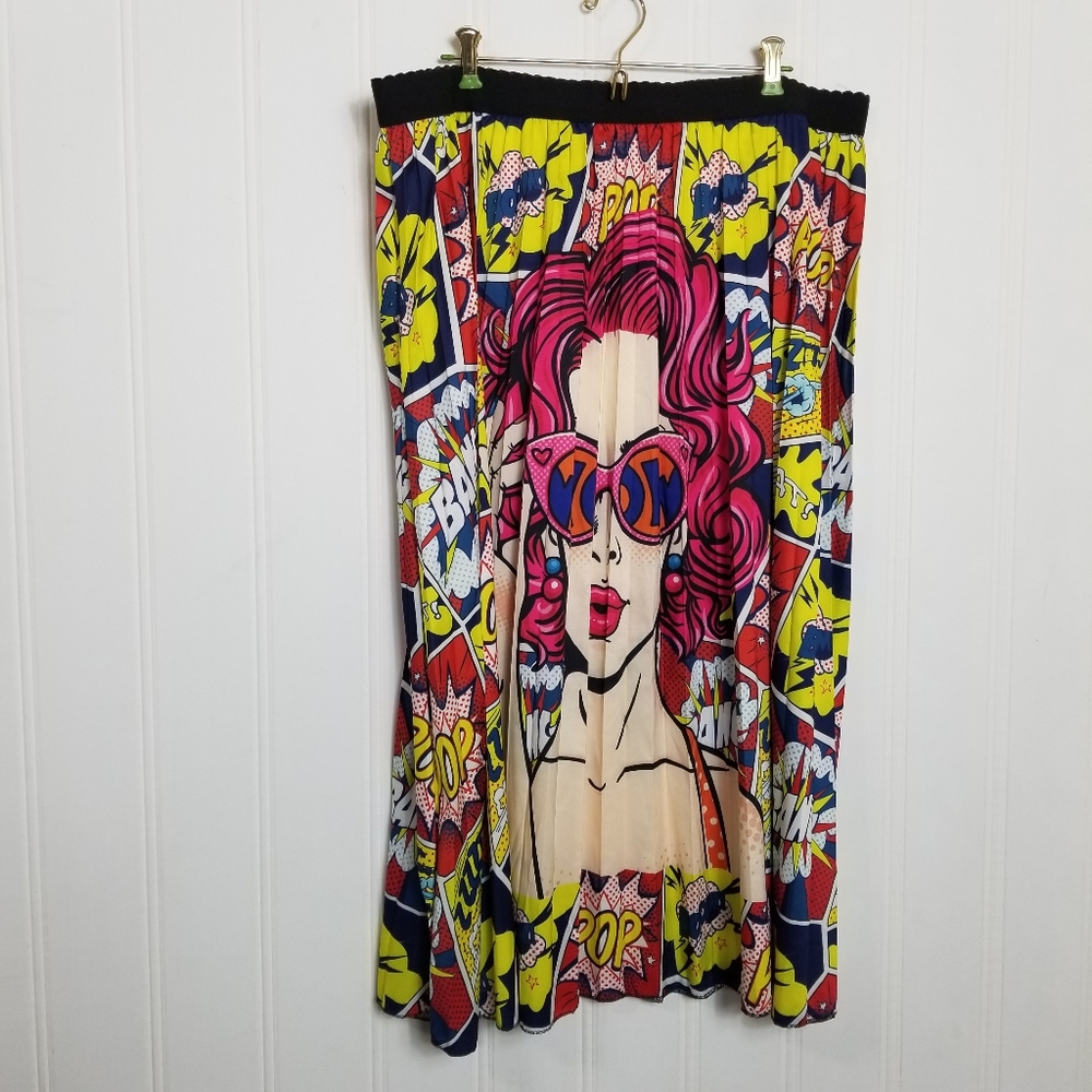 COPY - Pleated Graphic Print Midi Skirt - Picture 4 of 5